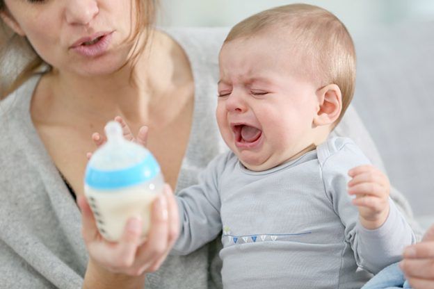宝宝干呕是什么原因?